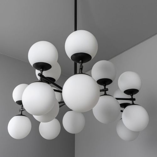 Zodiac – Chandelier / Pendant Light – Schwung – 18 E14 Lights – L 131 cm