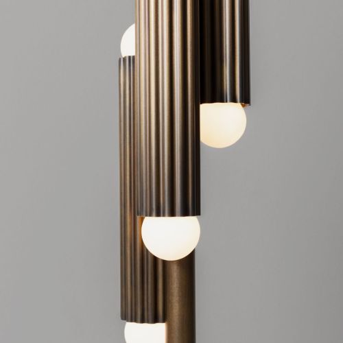 Vesta Table – Lampe de table – Schwung – Laiton massif – 6 LED E14 – H 61 cm