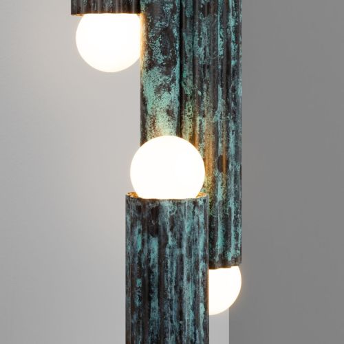 Vesta Floor – Floor Lamp – Schwung – Solid Brass – 6 E14 LEDs – H 153 cm