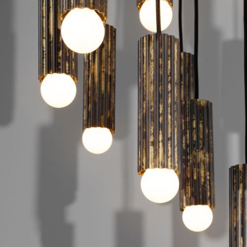 Vesta Cluster 32 – Kronleuchter / Pendelleuchte – Schwung – Massives Messing – E14 LED – Ø 90 cm