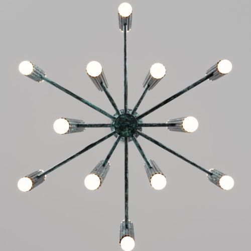 Vesta Round 24 – Kronleuchter / Pendelleuchte – Schwung – Massives Messing – 24 E14 LEDs – Ø 80 cm