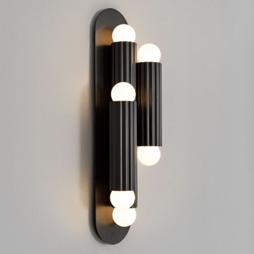 Vesta Triple 2 – Wand- / Deckenleuchte – Schwung – Massives Messing – 6 E14 LEDs – H 46 cm