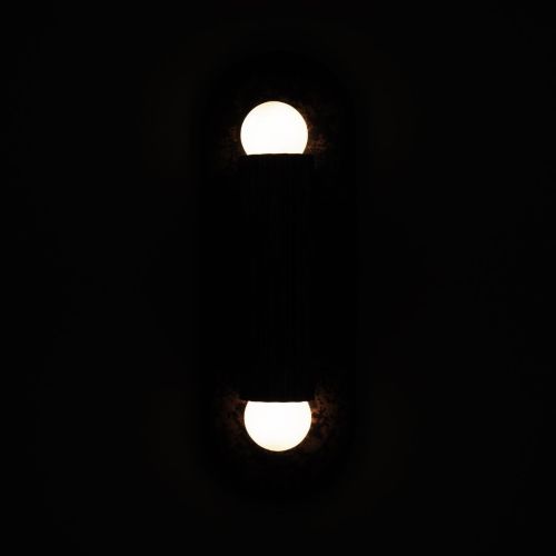 Vesta SM – Wand- / Deckenleuchte – Schwung – Massives Messing – 2 E14 LEDs – H 31 cm